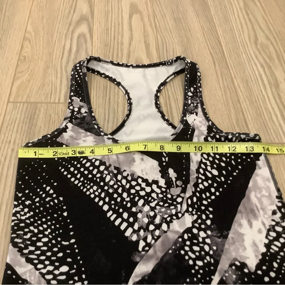 LULULEMON Racerback static mist patterned tank❤️❤️❤️❤️ - Picture 5 of 7